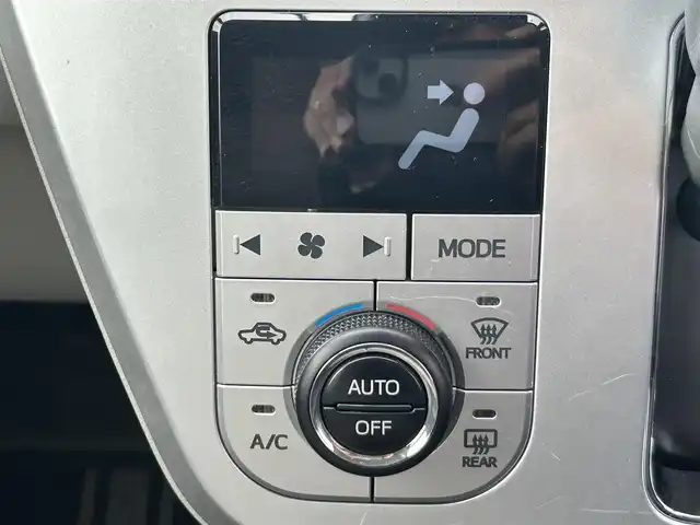 ダイハツ キャスト スタイル G VS SAⅢ 岡山県 2020(令2)年 3.5万km ブラックマイカメタリック 登録時走行距離34663km/ワンオーナー/社外ナビ/フルセグTV(AM/FM/CD/DVD/Bluetooth)/パノラマモニター/ドライブレコーダー/ETC/スマートアシスト/・衝突回避支援ブレーキ/アイドリングストップ/オートマチックハイビーム/横滑り防止装置/ヘッドライトレベライザー/D/N席シートヒーター/USB端子/プッシュスタート/スマートキー/純正フロアマット/15インチ純正AW