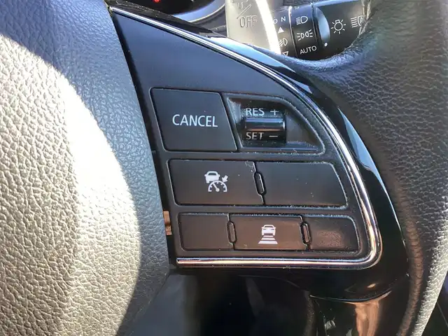 三菱 エクリプス クロス ＰＨＥＶ P 奈良県 2021(令3)年 9.2万km レッドダイヤモンド ワンオーナー/純正メモリーナビ(BT・フルセグ)/全方位カメラ/前後ドライブレコーダー/クルーズコントロール/パワーシート/シートヒーター/ハンドルスイッチ/パドルシフト/ヘッドアップディスプレイ/ハーフレザーシート/ETC/純正１８インチアルミ/スマートキー２個/充電ケーブル有り