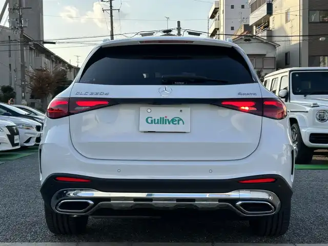 メルセデス・ベンツ Ｍ・ベンツ ＧＬＣ２２０ d 4マチック ドライバーズPKG 兵庫県 2025(令7)年 0.1万km パール ・ワンオーナー/・カラー「オパリスホワイトメタリック」コード885/・OP AMGラインパッケージ//20インチAMGアルミホイール//シートヒーター後席左右//スポーティエンジンサウンド//スポーツシート//AMGラインインテリア//AMGラインエクステリア/・OP ドライバーズパッケージ//リアアクスルステアリング//AIRMATICサスペンション/・OP パノラミックスライディングルーフ//MBUX ARナビゲーション//地デジ/BT/USB/Apple Car Play//ワイヤレスチャージング//フットトランクオープナー//ドライブレコーダー360度//ETC//アンビエントライト//DIGITAL LIGHT//アクティブディスタンスアシスト・ディストロニック//アクティブステアリングアシスト//アクティブレーンキーピングアシスト//アクティブレーンチェンジングアシスト//アクティブブレーキアシスト//ブラインドスポットアシスト//PRE-SAFE//パーキングアシスト//パークトロニック//トラフィックサインアシスト//アダプティブハイビームアシスト・プラス