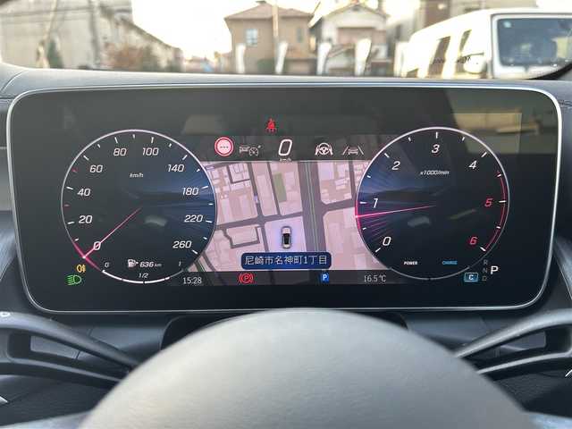 メルセデス・ベンツ Ｍ・ベンツ ＧＬＣ２２０ d 4マチック ドライバーズPKG 兵庫県 2025(令7)年 0.1万km パール ・ワンオーナー/・カラー「オパリスホワイトメタリック」コード885/・OP AMGラインパッケージ//20インチAMGアルミホイール//シートヒーター後席左右//スポーティエンジンサウンド//スポーツシート//AMGラインインテリア//AMGラインエクステリア/・OP ドライバーズパッケージ//リアアクスルステアリング//AIRMATICサスペンション/・OP パノラミックスライディングルーフ//MBUX ARナビゲーション//地デジ/BT/USB/Apple Car Play//ワイヤレスチャージング//フットトランクオープナー//ドライブレコーダー360度//ETC//アンビエントライト//DIGITAL LIGHT//アクティブディスタンスアシスト・ディストロニック//アクティブステアリングアシスト//アクティブレーンキーピングアシスト//アクティブレーンチェンジングアシスト//アクティブブレーキアシスト//ブラインドスポットアシスト//PRE-SAFE//パーキングアシスト//パークトロニック//トラフィックサインアシスト//アダプティブハイビームアシスト・プラス