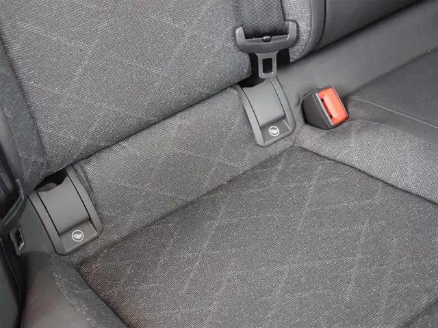 フォルクスワーゲン ゴルフ TDI アクティブアドバンス 神奈川県 2021(令3)年 1.5万km 黒 保証書/取扱説明書/Discover PRO/・10インチタッチスクリーン/・App Connect/・We Connect Plue/・SDDナビ/・地デジTV/・ジェスチャーコントロール/・7スピーカー/・ETC2.0/Bluetooth/バックカメラ/ドライビングプロファイル機能/オールインセーフティ/・アダプティブクルーズコントロール/・緊急時停車支援システム/・レーンキープアシストシステム/・レーンチェンジアシストシステム/・ドライバー疲労検知システム/・リアトラフィックアラート/・エグジットウォーニング/・プリクラッシュブレーキシステム/・スタティックコーナーリングライト/・ダイナミックコーナーリングライト/・ダイナミックライトアシスト/・駐車支援システム/・パークディスタンスコントロール（フロント/リア）/・オプティカルパーキングシステム/マトリックスLEDヘッドライト/デジタルコックピットプロ/ヘッドアップディスプレイ/前席シートヒーター