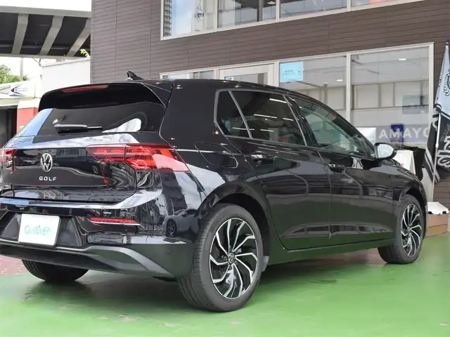 フォルクスワーゲン ゴルフ TDI アクティブアドバンス 神奈川県 2021(令3)年 1.5万km 黒 保証書/取扱説明書/Discover PRO/・10インチタッチスクリーン/・App Connect/・We Connect Plue/・SDDナビ/・地デジTV/・ジェスチャーコントロール/・7スピーカー/・ETC2.0/Bluetooth/バックカメラ/ドライビングプロファイル機能/オールインセーフティ/・アダプティブクルーズコントロール/・緊急時停車支援システム/・レーンキープアシストシステム/・レーンチェンジアシストシステム/・ドライバー疲労検知システム/・リアトラフィックアラート/・エグジットウォーニング/・プリクラッシュブレーキシステム/・スタティックコーナーリングライト/・ダイナミックコーナーリングライト/・ダイナミックライトアシスト/・駐車支援システム/・パークディスタンスコントロール（フロント/リア）/・オプティカルパーキングシステム/マトリックスLEDヘッドライト/デジタルコックピットプロ/ヘッドアップディスプレイ/前席シートヒーター