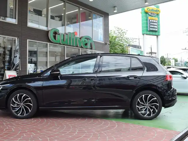 フォルクスワーゲン ゴルフ TDI アクティブアドバンス 神奈川県 2021(令3)年 1.5万km 黒 保証書/取扱説明書/Discover PRO/・10インチタッチスクリーン/・App Connect/・We Connect Plue/・SDDナビ/・地デジTV/・ジェスチャーコントロール/・7スピーカー/・ETC2.0/Bluetooth/バックカメラ/ドライビングプロファイル機能/オールインセーフティ/・アダプティブクルーズコントロール/・緊急時停車支援システム/・レーンキープアシストシステム/・レーンチェンジアシストシステム/・ドライバー疲労検知システム/・リアトラフィックアラート/・エグジットウォーニング/・プリクラッシュブレーキシステム/・スタティックコーナーリングライト/・ダイナミックコーナーリングライト/・ダイナミックライトアシスト/・駐車支援システム/・パークディスタンスコントロール（フロント/リア）/・オプティカルパーキングシステム/マトリックスLEDヘッドライト/デジタルコックピットプロ/ヘッドアップディスプレイ/前席シートヒーター