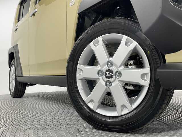 ダイハツ タフト X 広島県 2024(令6)年 0.1万km サンドベージュメタリック 純正9型ディスプレイオーディオ（AppleCarPlay/AndroidAuto/フルセグTV）/ガラスルーフ/バックカメラ/スマートアシスト/・衝突回避支援ブレーキ/・車線逸脱抑制機能/・オートハイビーム/・コーナーセンサー/・誤発進抑制機能/純正15インチAW/LEDヘッドランプ/USB/HDMI入力端子/ETC/前後ドライブレコーダー