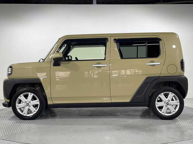 ダイハツ タフト X 広島県 2024(令6)年 0.1万km サンドベージュメタリック 純正9型ディスプレイオーディオ（AppleCarPlay/AndroidAuto/フルセグTV）/ガラスルーフ/バックカメラ/スマートアシスト/・衝突回避支援ブレーキ/・車線逸脱抑制機能/・オートハイビーム/・コーナーセンサー/・誤発進抑制機能/純正15インチAW/LEDヘッドランプ/USB/HDMI入力端子/ETC/前後ドライブレコーダー