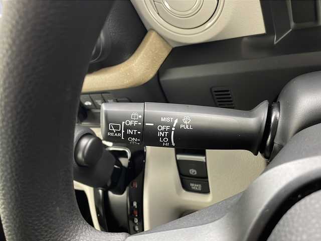 ホンダ Ｎ ＢＯＸ カスタム 栃木県 2024(令6)年 0.5万km トワイライトミストブラックパール 純正ディスプレイオーディオ/AM FM USB BT AppleCarPlay AndroidAuto/ホンダセンシング/・衝突軽減ブレーキ/・レーダークルーズコントロール/・レーンアシスト/・オートマチックハイビーム/・パーキングセンサー/片側パワースライドドア/カーテンエアバック/オートエアコン/ステアリングスイッチ/プッシュスタート/スマートキー/ベンチシート/純正フロアマット/電動格納ミラー/リアワイパー