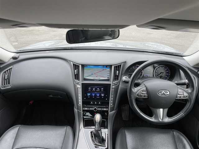 日産 スカイライン ハイブリッド 350GT FOUR Type P 道央・札幌 2014(平26)年 9.9万km ハガネブルーM ４WD/ワンオーナー/純正メーカーナビ/CD/DVD/BT/フルセグ/エマージェンシーブレーキ/横滑り防止装置/レーダークルーズコントロール/クリアランスソナー/アラウンドビューモニター/ビルトインETC/EVMODE/DRIVEMODE切替/前席パワーシート/前席シートヒーター/D席メモリーシート/レザーシート/革巻きステアリング/ステアリングリモコン/MTモード付AT/プッシュスタート/スマートキー/LEDヘッドライト/オートライト/フォグランプ/電動格納ミラー/ウィンカーミラー/純正フロアマット