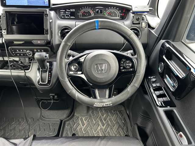 ホンダ Ｎ ＢＯＸ カスタム L ターボ 埼玉県 2021(令3)年 2.1万km クリスタルブラックパール 前席シートヒーター/クリアランスソナー/パドルシフト/アダプティブクルーズコントロール/車線維持支援システム/衝突軽減ブレーキ/オートライト/LEDヘッドランプ/ドライブレコーダー前後/プッシュスタート/社外サイドミラー 無限/保証書付整備手帳/取扱説明書