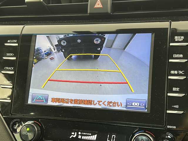 トヨタ カムリ WSレザーパッケージ 宮城県 2018(平30)年 2.1万km プラチナホワイトパールマイカ 禁煙車/Toyota Safety Sense/・プリクラッシュセーフティ/・レーントレーシングアシスト/・レーダークルーズコントロール/・オートマチックハイビーム/ヘッドアップディスプレイ/ブラインドスポットモニター/レザーシート/純正9インチSDナビ/・BT.SD.USB.AUX.CD.DVD/フルセグTV/前席パワーシート/前席シートヒーター/革巻きステアリング/ステアリングスイッチ/パドルシフト/ビルトインETC/ドライブレコーダー（F）/プッシュスタート/スマートキー/電動パーキングブレーキ/LEDヘッドライト/LEDフォグライト/純正フロアマット/純正18インチアルミホイール/横滑り防止/テレビキャンセラー