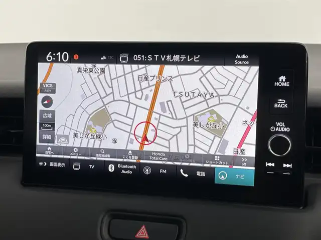 ホンダ ヴェゼル ハイブリッド e:HEV Z 道央・札幌 2022(令4)年 1.1万km クリスタルブラックパール ・ワンオーナー/・４WD/・寒冷地仕様/・純正メモリナビ/・ホンダコネクトディスプレイ/・BT/USB/フルセグTV/・マルチビューカメラ/・ドライブレコーダー前後/・クリアランスソナー/・ブラインドスポットモニター/・レーンキープアシスト/・ブレーキホールド/・置くだけ充電/・横滑り防止装置/・ステアリングスイッチ/・ステアリングヒーター/・パドルシフト/・LEDヘッドライト/・オートライト/・プッシュスタート/・スマートキー/・スペアキー/・純正フロアマット/・純正18インチAW/・ドアバイザー/・取扱説明書