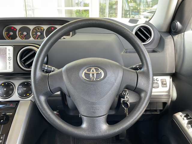 トヨタ カローラ ルミオン 1．5G 静岡県 2011(平23)年 3.9万km ホワイトパールクリスタルシャイン 【純正ナビ】/・ラジオ/・ワンセグTV/・AUX/・CD/【主要装備】/・バックカメラ/・ＥＴＣ/・純正フロアマット　/・オートエアコン　/・全席パワーウィンドウ/(全席オート)/・リモコンキー　/・パワーステアリング　/・ハロゲンヘッドライト　/・カーテンエアバック　/・純正ホイールキャップ　/・スペアキー