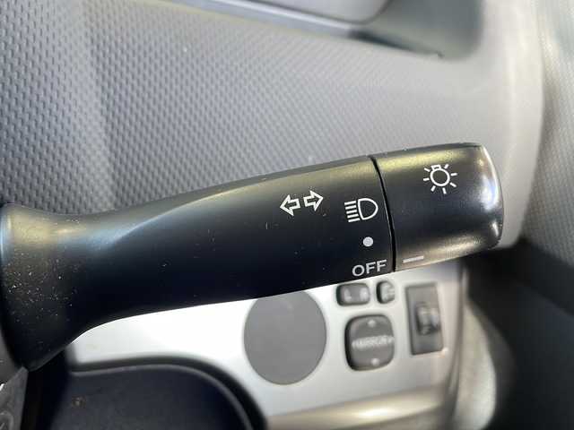 トヨタ カローラ ルミオン 1．5G 静岡県 2011(平23)年 3.9万km ホワイトパールクリスタルシャイン 【純正ナビ】/・ラジオ/・ワンセグTV/・AUX/・CD/【主要装備】/・バックカメラ/・ＥＴＣ/・純正フロアマット　/・オートエアコン　/・全席パワーウィンドウ/(全席オート)/・リモコンキー　/・パワーステアリング　/・ハロゲンヘッドライト　/・カーテンエアバック　/・純正ホイールキャップ　/・スペアキー