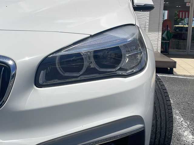 ＢＭＷ ２１８ｉ アクティブツアラー ラグジュアリー 千葉県 2016(平28)年 5.1万km アルピンホワイトⅢ ナビ バックカメラ 黒革シート シートヒーター 衝突警告 ドラレコ ヘッドアップディスプレイ　電動リアドア SPORTボタン ターボ 16インチAW ランフラットタイヤ オートライト スマートキー