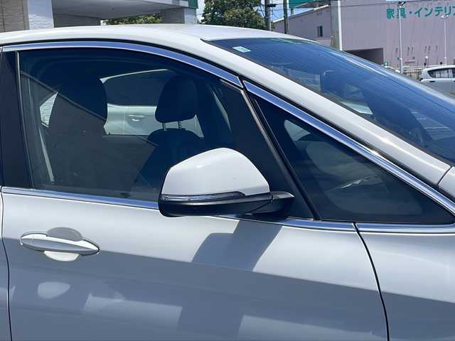 ＢＭＷ ２１８ｉ アクティブツアラー ラグジュアリー 千葉県 2016(平28)年 5.1万km アルピンホワイトⅢ ナビ バックカメラ 黒革シート シートヒーター 衝突警告 ドラレコ ヘッドアップディスプレイ　電動リアドア SPORTボタン ターボ 16インチAW ランフラットタイヤ オートライト スマートキー
