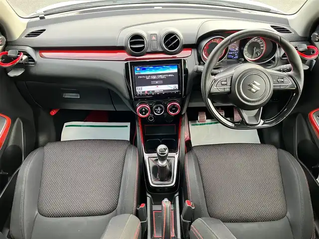 スズキ スイフト スポーツ 静岡県 2019(令1)年 5.7万km ピュアホワイトP 純正8インチナビ(CD/DVD/フルセグ/BT)/バックカメラ/クルーズコントロール/ドライブレコーダー/ETC/オートライト/LEDヘッドライト/フォグライト/純正フロアマット/ISOFIX対応/純正17インチアルミホイール/スマートキー/スペアキー1本/ドアバイザー/ステアリングスイッチ/横滑り防止装置/プッシュスタート/パワーステアリング/パワーウィンドウ/盗難防止装置