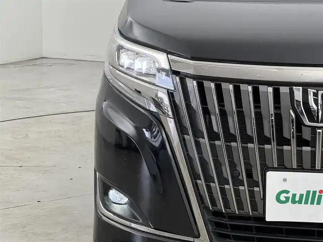 トヨタ エスクァイア Gi プレミアムパッケージ ブラックテーラード 福岡県 2020(令2)年 3.5万km ブラック 後席モニター　/純正９型ナビ　/バックカメラ　/ビルトインＥＴＣ２．０　/前後ドラレコ　/クルーズコントロール　/衝突被害軽減　/レーンキープ　/アイドリングストップ　/オートマチックハイビーム　/両側電動スライドドア　/ハーフレザー　/シートヒーター　/ステアリングヒーター　/純正１５インチＡＷ　/ＬＥＤヘッドライト
