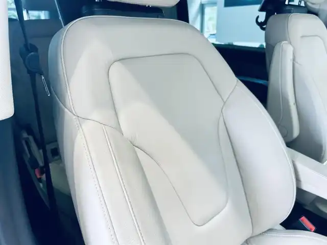 メルセデス・ベンツ Ｖ２２０ d AVG AMGライン 大阪府 2021(令3)年 3.5万km オブシディアンブラックM レーダーセーフティP/レザーシート/メモリ付きパワーシート/シートヒーター/純正ナビ/TV/360度カメラ/ACC/ブラインドスポット/後席モニター/純正19インチAW/LEDヘッドライト/電動リアゲート
