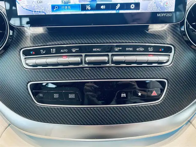 メルセデス・ベンツ Ｖ２２０ d AVG AMGライン 大阪府 2021(令3)年 3.5万km オブシディアンブラックM レーダーセーフティP/レザーシート/メモリ付きパワーシート/シートヒーター/純正ナビ/TV/360度カメラ/ACC/ブラインドスポット/後席モニター/純正19インチAW/LEDヘッドライト/電動リアゲート
