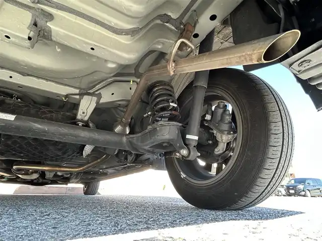 トヨタ ルーミー カスタムG 奈良県 2023(令5)年 4.6万km ブラックマイカメタリック 両側パワースライドドア/８インチ社外ナビ/（FM/AM/CD/DVD/フルセグ/Bluetooth/USB）/前後ドライブレコーダー/ETC/バックカメラ/スマートアシスト/・プリクラッシュブレーキアシスト	/・ブレーキ制御付誤発進抑制機能/・衝突警報機能/・レーンキープアシスト	/・アダプティブクルーズコントロール/・標識検知機能	/電動格納ミラー/電子パーキング/ブレーキホールド/アイドリングストップ/革巻きステアリング/ステアリングスイッチ/オートライト/LEDヘッドライト/フロントフォグ/フルオートエアコン/プッシュスタート/スマートキー/ドアバイザー