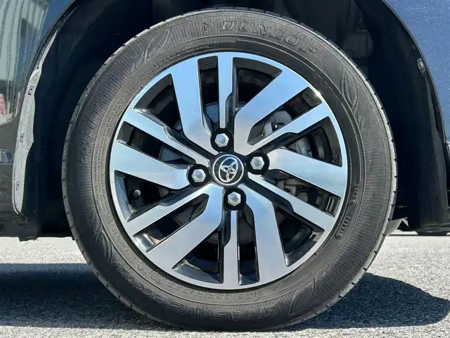 トヨタ ルーミー カスタムG 奈良県 2023(令5)年 4.6万km ブラックマイカメタリック 両側パワースライドドア/８インチ社外ナビ/（FM/AM/CD/DVD/フルセグ/Bluetooth/USB）/前後ドライブレコーダー/ETC/バックカメラ/スマートアシスト/・プリクラッシュブレーキアシスト	/・ブレーキ制御付誤発進抑制機能/・衝突警報機能/・レーンキープアシスト	/・アダプティブクルーズコントロール/・標識検知機能	/電動格納ミラー/電子パーキング/ブレーキホールド/アイドリングストップ/革巻きステアリング/ステアリングスイッチ/オートライト/LEDヘッドライト/フロントフォグ/フルオートエアコン/プッシュスタート/スマートキー/ドアバイザー