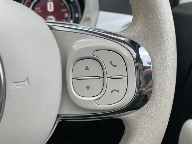 フィアット ５００ 1．2 ドルチェ 新潟県 2022(令4)年 1.3万km ボサノバホワイト ワンオーナー/ガラスルーフ/純正ホイール夏タイヤ装着/社外スタッドレスタイヤ車載/純正フロアマット/ステアリングスイッチ/ハンズフリー/パドルシフト/前後ドライブレコーダー/スペアキー1個