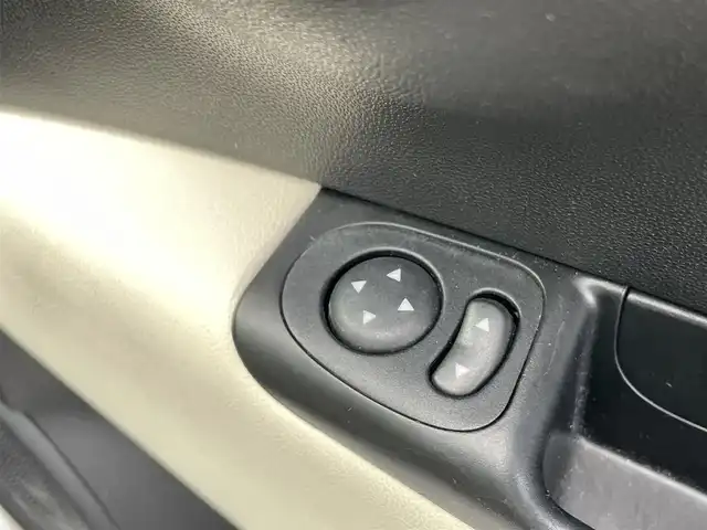 フィアット ５００ 1．2 ドルチェ 新潟県 2022(令4)年 1.3万km ボサノバホワイト ワンオーナー/ガラスルーフ/純正ホイール夏タイヤ装着/社外スタッドレスタイヤ車載/純正フロアマット/ステアリングスイッチ/ハンズフリー/パドルシフト/前後ドライブレコーダー/スペアキー1個