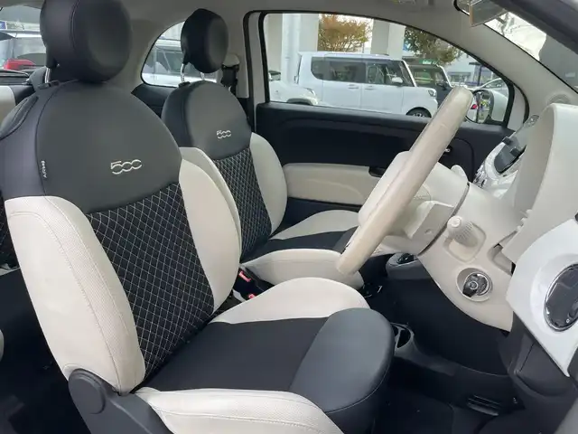 フィアット ５００ 1．2 ドルチェ 新潟県 2022(令4)年 1.3万km ボサノバホワイト ワンオーナー/ガラスルーフ/純正ホイール夏タイヤ装着/社外スタッドレスタイヤ車載/純正フロアマット/ステアリングスイッチ/ハンズフリー/パドルシフト/前後ドライブレコーダー/スペアキー1個
