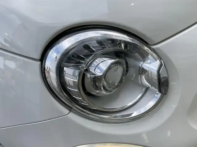 フィアット ５００ 1．2 ドルチェ 新潟県 2022(令4)年 1.3万km ボサノバホワイト ワンオーナー/ガラスルーフ/純正ホイール夏タイヤ装着/社外スタッドレスタイヤ車載/純正フロアマット/ステアリングスイッチ/ハンズフリー/パドルシフト/前後ドライブレコーダー/スペアキー1個