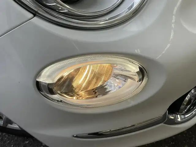 フィアット ５００ 1．2 ドルチェ 新潟県 2022(令4)年 1.3万km ボサノバホワイト ワンオーナー/ガラスルーフ/純正ホイール夏タイヤ装着/社外スタッドレスタイヤ車載/純正フロアマット/ステアリングスイッチ/ハンズフリー/パドルシフト/前後ドライブレコーダー/スペアキー1個