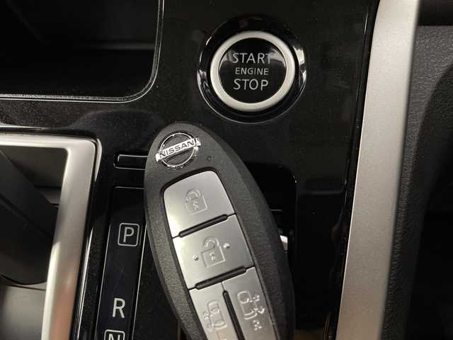 日産 セレナ X Vセレクション 新潟県 2018(平30)年 8.9万km アズライトブルー メモリナビ　型式MJ118D-W/全周囲カメラ/フルセグ/CD/BT/SD/フルセグ/プロパイロット/コーナーセンサー/デジタルインナーミラー/フォグ/キセノン