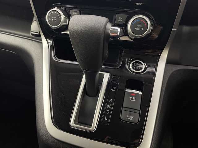 日産 セレナ X Vセレクション 新潟県 2018(平30)年 8.9万km アズライトブルー メモリナビ　型式MJ118D-W/全周囲カメラ/フルセグ/CD/BT/SD/フルセグ/プロパイロット/コーナーセンサー/デジタルインナーミラー/フォグ/キセノン