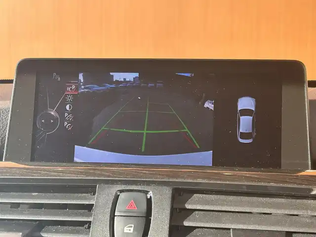 ＢＭＷ ４２０ｉ クーペ ラグジュアリー 高知県 2014(平26)年 3.7万km ミネラルホワイト 純正HDDナビ/【CD/DVD/フルセグTV】/サンルーフ/バックカメラ/クルーズコントロール/インテリジェントセーフティ/茶色レザーシート/シートヒーター/パワーシート(メモリ機能有り)/コーナー、バックセンサー/パワーバックドア/ミラー一体型ETC/オートワイパー/オートライト/純正HIDライト/スマートキー/プッシュスタート/MTモード付きAT/アイドリングストップ/純正アルミホイール 18インチ/ランフラットタイヤ/純正フロアマット/スペアキー×1【スマートキー】/新車時整備手帳（保証書）/取扱説明書/記録簿有