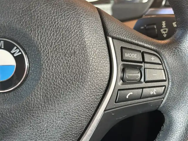 ＢＭＷ ４２０ｉ クーペ ラグジュアリー 高知県 2014(平26)年 3.7万km ミネラルホワイト 純正HDDナビ/【CD/DVD/フルセグTV】/サンルーフ/バックカメラ/クルーズコントロール/インテリジェントセーフティ/茶色レザーシート/シートヒーター/パワーシート(メモリ機能有り)/コーナー、バックセンサー/パワーバックドア/ミラー一体型ETC/オートワイパー/オートライト/純正HIDライト/スマートキー/プッシュスタート/MTモード付きAT/アイドリングストップ/純正アルミホイール 18インチ/ランフラットタイヤ/純正フロアマット/スペアキー×1【スマートキー】/新車時整備手帳（保証書）/取扱説明書/記録簿有