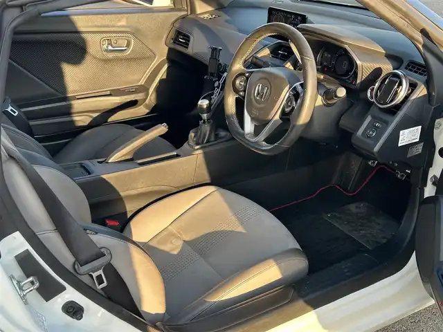 ホンダ Ｓ６６０ α 愛媛県 2015(平27)年 4.3万km 白 専用センターディスプレイ（internavi POCKET連携対応）/BT/AM・FM/バックカメラ/ETC/ドライブレコーダー/エンジンスタートボタン/クルーズコントロール/HKSターボマフラー/WedsSportアルミホイール/純正フロアマット/無限ハードトップ/純正ロールトップ