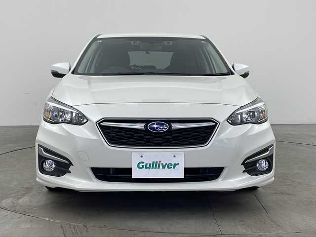 スバル インプレッサ スポーツ 2．0i－Lアイサイト 兵庫県 2018(平30)年 6.1万km クリスタルホワイトP ・社外ナビ（AVN138M）/CD/ワンセグ/・バックカメラ/・ETC/・アイドリングストップ/・パドルシフト/・オートライト/・アイサイト/・衝突軽減ブレーキ/・レーンキープアシスト/・レーダークルーズコントロール/・前後ドライブレコーダー/・純正マット/・純正17インチアルミホイール/・スマートキー