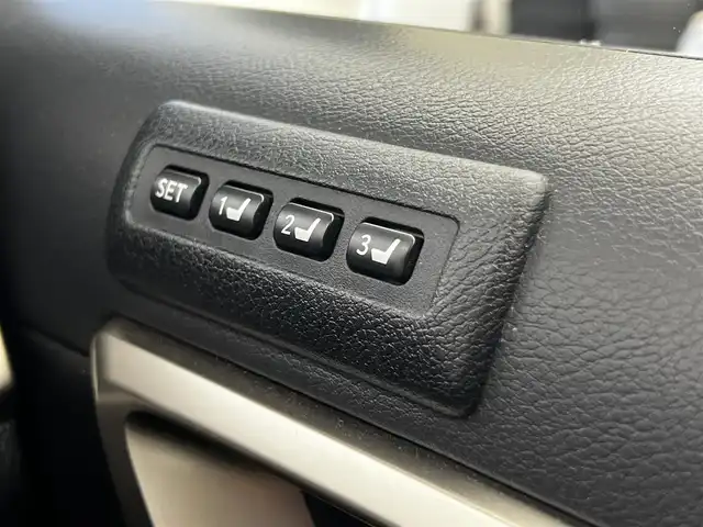 レクサス ＣＴ 200h バージョンC 滋賀県 2021(令3)年 4.9万km ソニッククォーツ 純正ナビ/【Bluetooth/USB/CD/DVD/Blu-ray/フルセグTV】/ハーフレザーシート/バックカメラ/追従クルーズコントロール/クリアランスソナー/LEDヘッドライト/オートマチックハイビーム/レーンキープアシスト/プリクラッシュセーフティ/前後ドライブレコーダー/ビルトインETC2.0/D/Nパワーシート/プッシュスタート/スマートキー/ステアリングリモコン