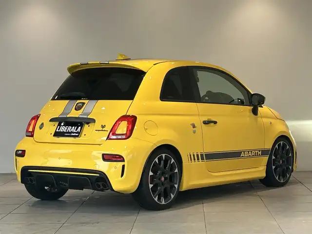アバルト ５９５ コンペティツィオーネ 愛知県 2017(平29)年 5.5万km 黄 カロッツェリアナビ/フルセグTV/バックカメラ/ETC/レコードモンツァマフラー/純正１７インチアルミホイール/アルカンターラコンビシート/KW足回り/ブレンボレッドキャリパー