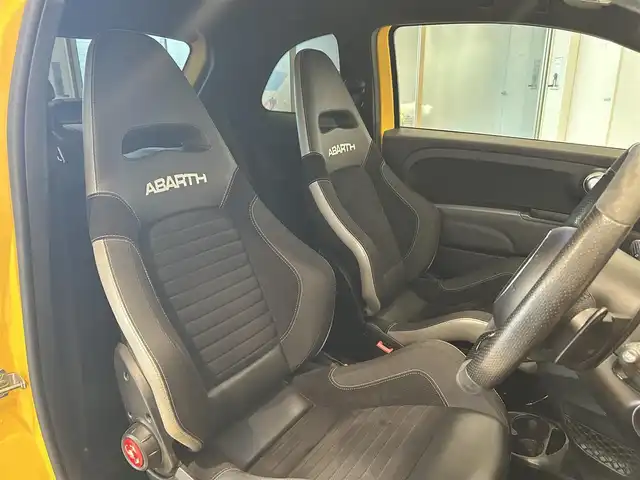 アバルト ５９５ コンペティツィオーネ 愛知県 2017(平29)年 5.5万km 黄 カロッツェリアナビ/フルセグTV/バックカメラ/ETC/レコードモンツァマフラー/純正１７インチアルミホイール/アルカンターラコンビシート/KW足回り/ブレンボレッドキャリパー
