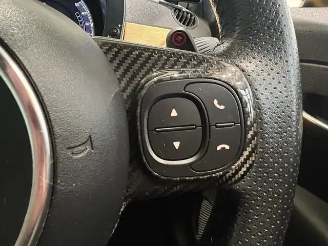 アバルト ５９５ コンペティツィオーネ 愛知県 2017(平29)年 5.5万km 黄 カロッツェリアナビ/フルセグTV/バックカメラ/ETC/レコードモンツァマフラー/純正１７インチアルミホイール/アルカンターラコンビシート/KW足回り/ブレンボレッドキャリパー