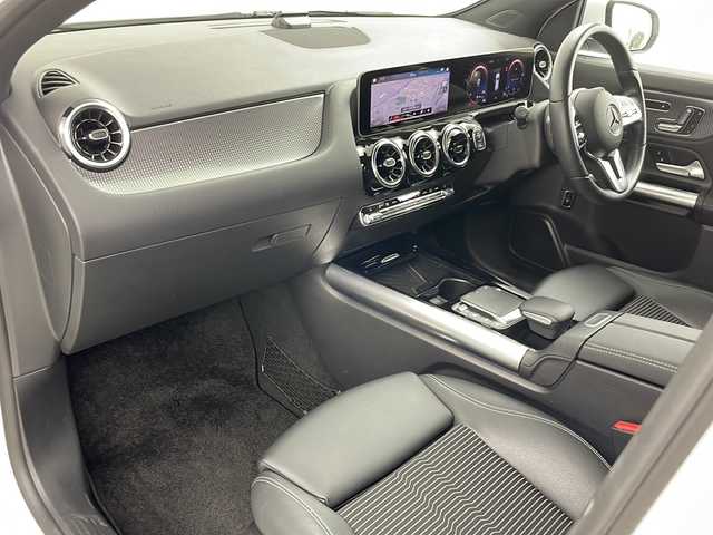 メルセデス・ベンツ ＧＬＡ２００ｄ 4マチック 道央・札幌 2020(令2)年 3.4万km ポーラホワイト ＡＣＣ　/パノラミックスライディングルーフ　/半革シート　/ナビ　/ＴＶ　/Ｂｌｕｅｔｏｏｔｈ接続　/３６０°カメラ　/電動シート　/シートヒーター　/衝突軽減ブレーキ/ＢＳＭ　/ＬＫＡ　/クロスウィンドウ　/ＥＴＣ