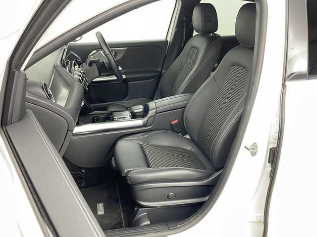 メルセデス・ベンツ ＧＬＡ２００ｄ 4マチック 道央・札幌 2020(令2)年 3.4万km ポーラホワイト ＡＣＣ　/パノラミックスライディングルーフ　/半革シート　/ナビ　/ＴＶ　/Ｂｌｕｅｔｏｏｔｈ接続　/３６０°カメラ　/電動シート　/シートヒーター　/衝突軽減ブレーキ/ＢＳＭ　/ＬＫＡ　/クロスウィンドウ　/ＥＴＣ