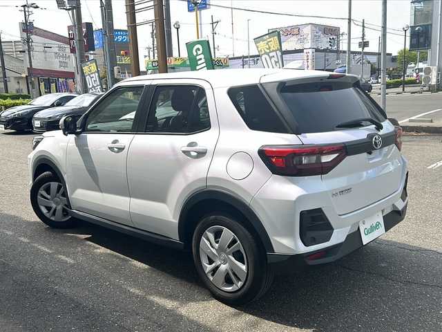 トヨタ ライズ X 福井県 2022(令4)年 3.4万km シャイニングホワイトパール スマートキー/プッシュスタート/LEDヘッドライト/ヘッドライトレベライザー/オートライト/電動格納ミラー/シートヒーター（前席）/アイドリングストップ/横滑り防止/衝突軽減/コーナーセンサー/ドライブレコーダー/ETC/純正フロアマット