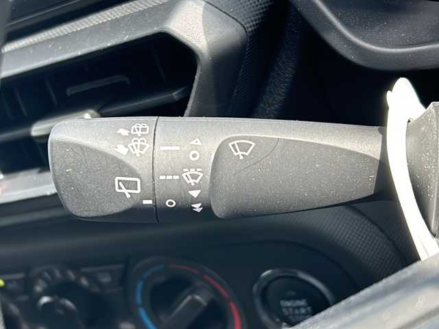 トヨタ ライズ X 福井県 2022(令4)年 3.4万km シャイニングホワイトパール スマートキー/プッシュスタート/LEDヘッドライト/ヘッドライトレベライザー/オートライト/電動格納ミラー/シートヒーター（前席）/アイドリングストップ/横滑り防止/衝突軽減/コーナーセンサー/ドライブレコーダー/ETC/純正フロアマット