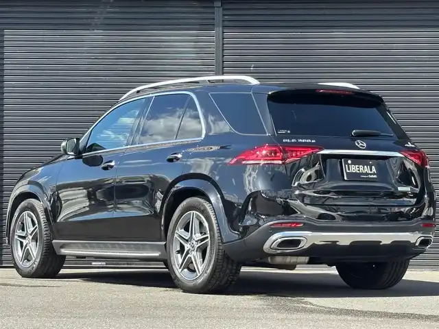 メルセデス・ベンツ ＧＬＥ３００ｄ 4MATIC AMGライン 山梨県 2020(令2)年 4.4万km オブシディアンブラック 純正ナビ/　（フルセグTV/USB/Bluetooth）/ワンオーナー/レザーEXC/　・黒革/　・前席ベンチレーション/　・HUD/　・Burmesterサラウンドサウンドシステム/　・エアバランスパッケージ/シートヒーター/パノラミックスライディングルーフ/リアエンター/レーダーセーフティパッケージ/360°カメラ/温冷カップホルダー/純正20インチAW/ETC/マルチビームLEDヘッドライト/社外AW付スタッドレスタイヤ車載