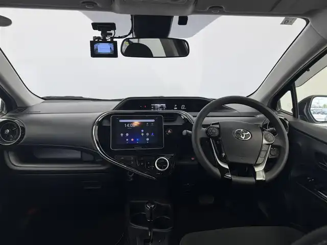 トヨタ アクア S スタイルブラック 愛知県 2020(令2)年 2.9万km ダークブルーマイカ ８インチディスプレイオーディオ/（Bluetooth）　/全方位モニター　/衝突軽減システム　/コーナセンサー　/レーンキープアシスト　/電動格納ミラー　/オートライト　/ドライブレコーダー　/ETC　/純正ホイールキャップ