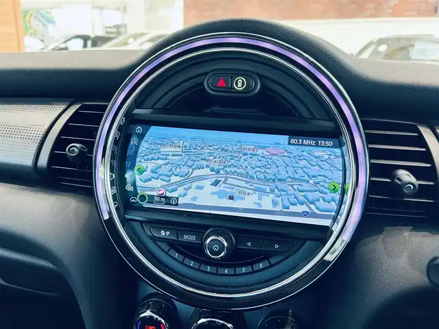 ＭＩＮＩ ミニ クーパー D 大阪府 2020(令2)年 2.1万km ソラリスオレンジ ペッパーP/ワンオーナー/インテリジェントセーフティ/純正ナビ/バックカメラ/純正15インチAW/LEDヘッドライト/クリアランスソナー/ETC/ドラレコ/USB/Bluetooth