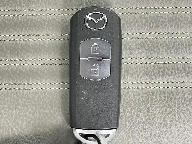 マツダ ベリーサ ミスティックレザーセレクション 千葉県 2014(平26)年 6.1万km パープル 出品票は店舗メールまたは店長メールにて/車台番号検索し用意してください。/下記の内容は必ず現車確認し/現車に合わせて内容を変更して下さい。/ドア枚数外装色ミッション/ハンドル位置走行距離/排出ガス規制区分/車両総重量最大積載量/タイヤ溝機関故障/オイル漏タイヤ交換/次の内容は車検証の情報を元に入力しています。/型式指定番号類別区分番号/型式規制区分記号/初度登録年月日車検抹消区分/燃料種別乗車定員車両重量/排気量長幅高