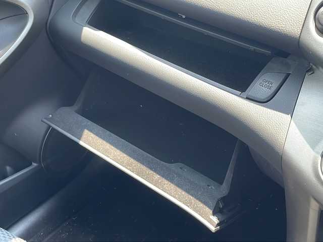 トヨタ ＲＡＶ４ スタイル 兵庫県 2011(平23)年 9.3万km ホワイトパールクリスタルシャイン ワンオーナー/純正SDナビ・フルセグ・BT・CD・DVD・FM・AM/バックカメラ/ETC/クルーズコントロール/ダウンヒルアシスト/プッシュスタート/スマートキー×1/純正ドアバイザー/純正フロアマット
