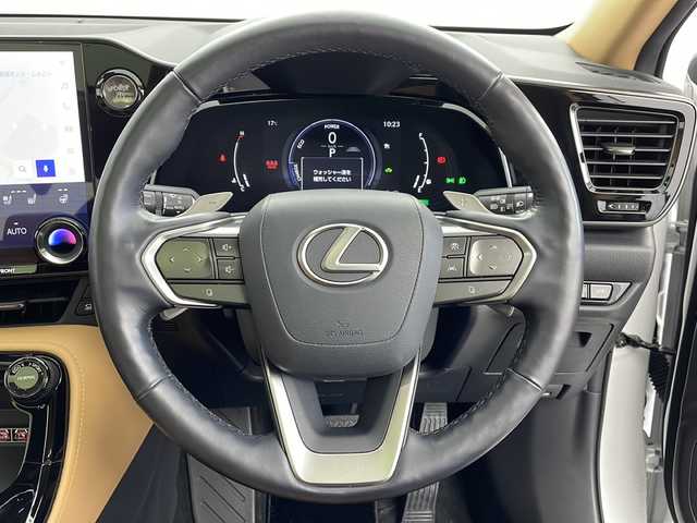 レクサス ＮＸ 350h バージョンL 千葉県 2022(令4)年 2.9万km ソニッククォーツ パノラマルーフ/14インチディスプレイオーディオプラス/パノラミックビューモニター/マークレビンソンプレミアムサラウンドSYS/セーフティシステムプラス/・プリクラッシュセーフティ/・レーントレーシングアシスト/・ロードサインアシスト/・レーダークルーズコントロール/・アダプティブハイビーム/・レーンチェンジアシスト/ブラインドスポットモニター/前席パワーシート/・シートヒーター/・シートクーラー/HUD/LEDヘッドライト/LEDフォグランプ