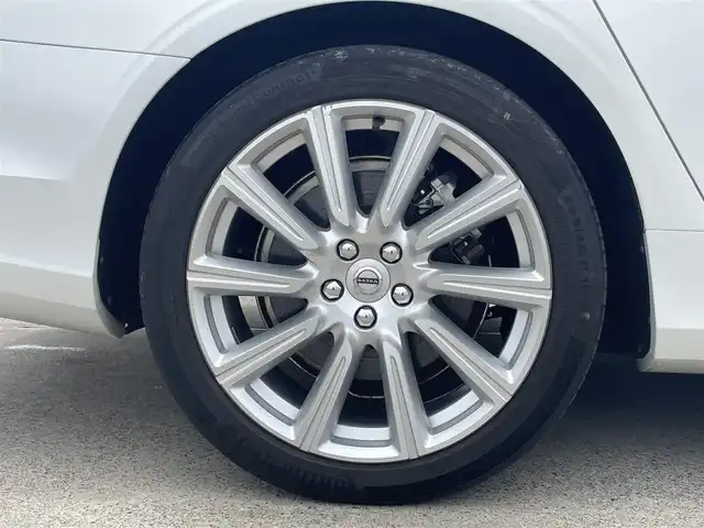 ボルボ Ｖ９０ T6 AWD インスクリプション 東京都 2018(平30)年 2.4万km パール 純正ナビ/バックカメラ/BSM/アダプティブクルーズコントロール/ETC/フルセグTV/LEDヘッドライト/プッシュスタート/ワンオーナー